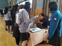 "우리는 새내기 유권자 꼭! 투표 할 거예요" (창원용호고)